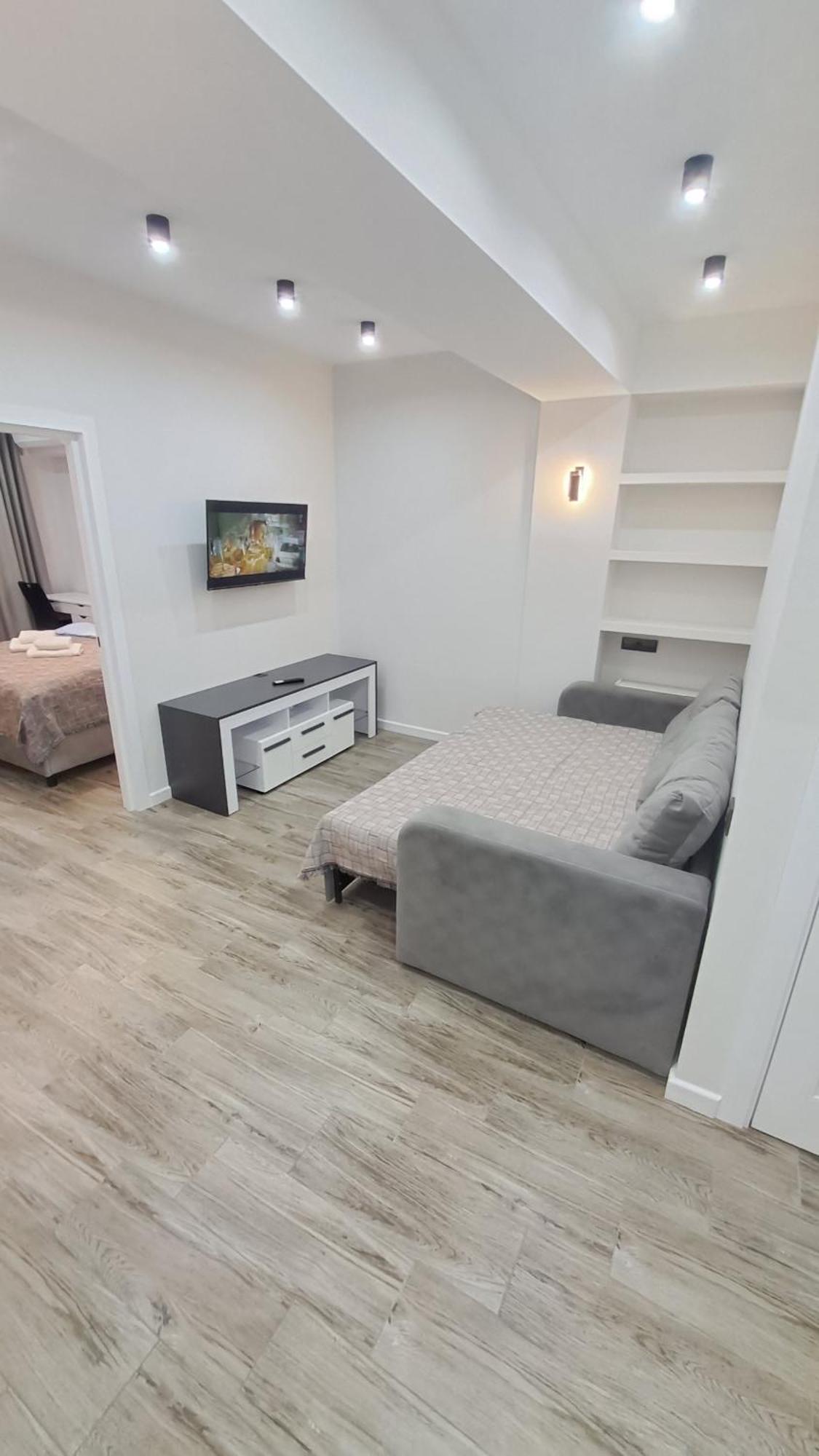 Airhotel Codru Bagian luar foto